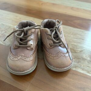 Stride Rite lace up dress shoes